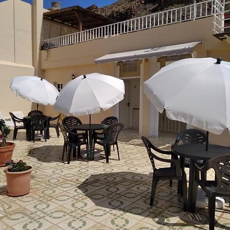 Apartamentos Martell Плая де Сантяго Екстериор снимка