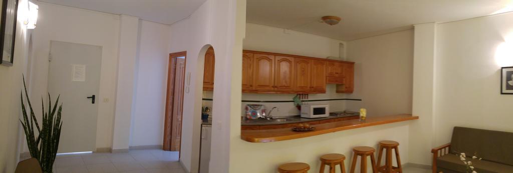 Apartamentos Martell Плая де Сантяго Екстериор снимка